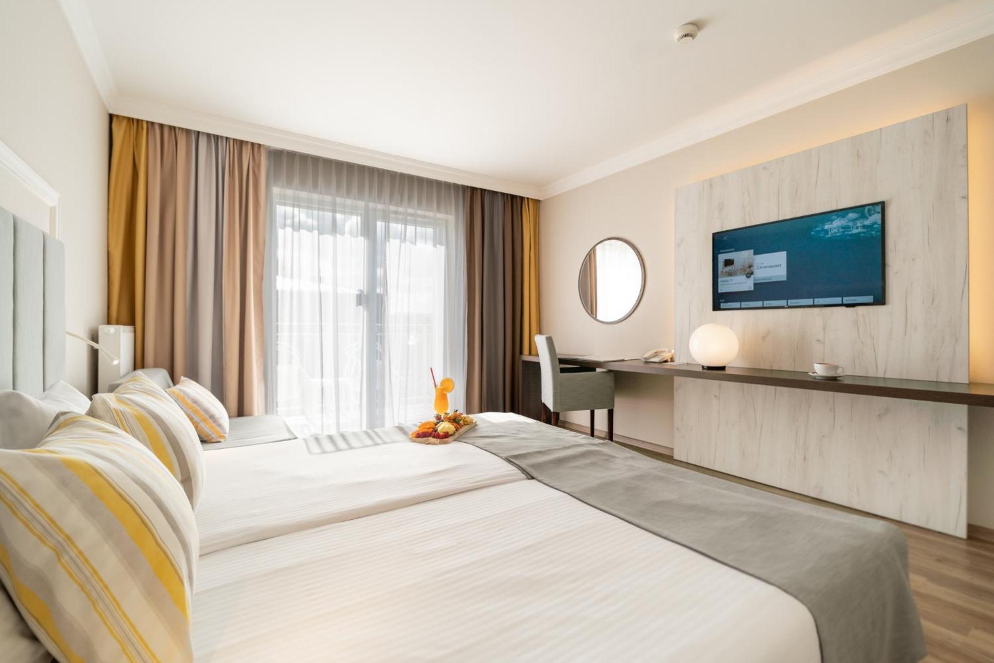 Hotel & Spa Trzy Wyspy Swinoujscie Exterior photo